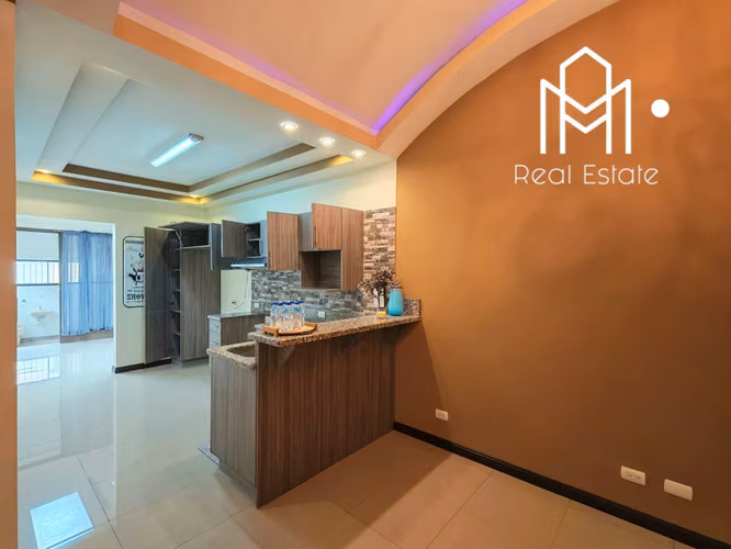 Venta Lujosa Casa En Heredia Centro.