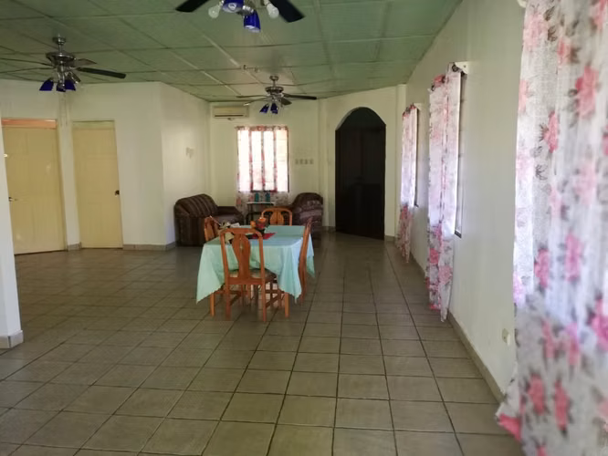 Casa con amplio terreno en Nicoya, Guanacaste Gran oportunidad de inversión
