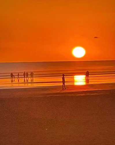 SE ALQUILA CASA DE PLAYA  (Alquiler Mensual)
