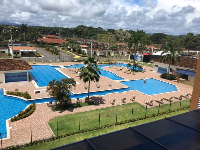 SE ALQUILA CASA DE PLAYA  (Alquiler Mensual)