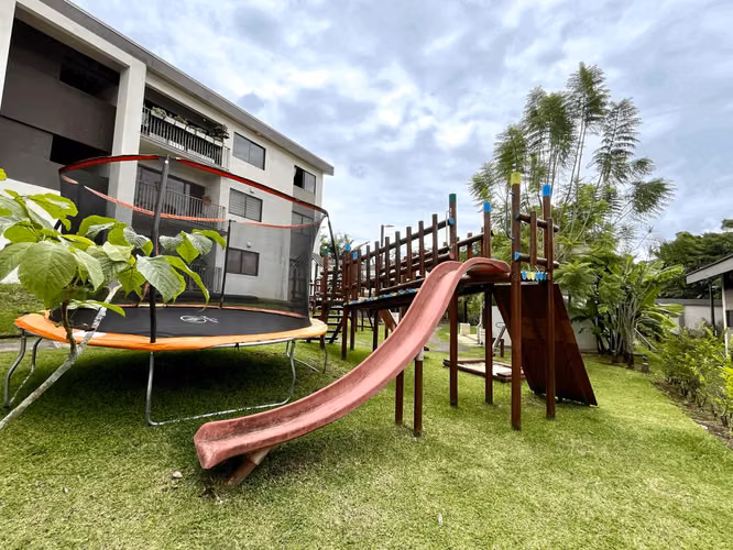 SE VENDE APARTAMENTO - VILA DEL ESTE - CURRIDABAT - AYARCO - NEGOCIABLE