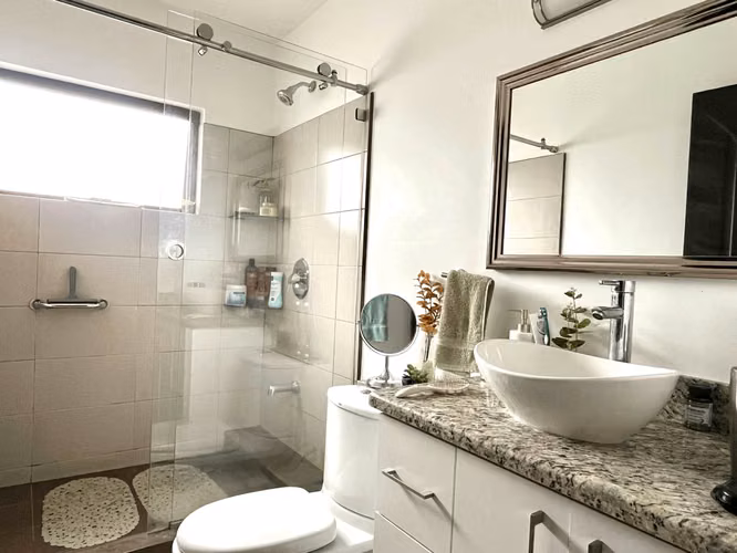 SE VENDE APARTAMENTO - VILA DEL ESTE - CURRIDABAT - AYARCO - NEGOCIABLE