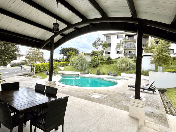SE VENDE APARTAMENTO - VILA DEL ESTE - CURRIDABAT - AYARCO - NEGOCIABLE