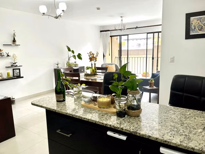 SE VENDE APARTAMENTO - VILA DEL ESTE - CURRIDABAT - AYARCO - NEGOCIABLE