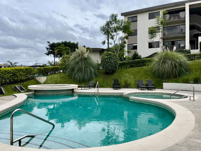 SE VENDE APARTAMENTO - VILA DEL ESTE - CURRIDABAT - AYARCO - NEGOCIABLE