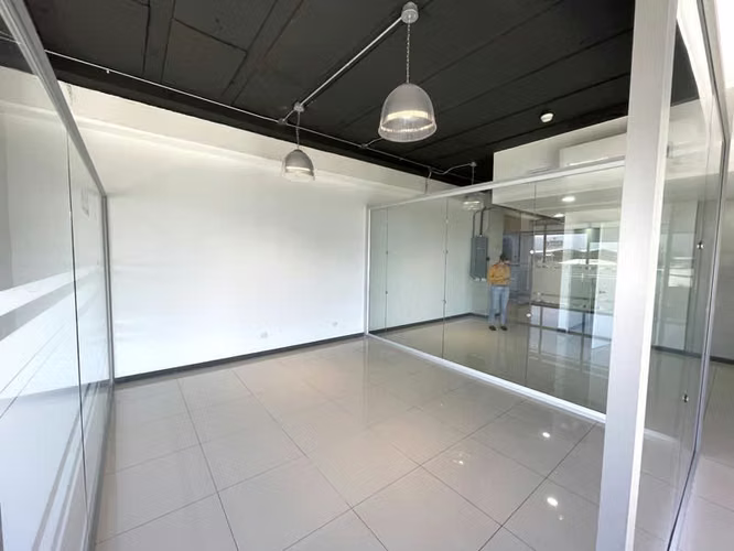 Oficina en Venta en Centro de Oficinas Boutique con Ubicación Privilegiada  24513