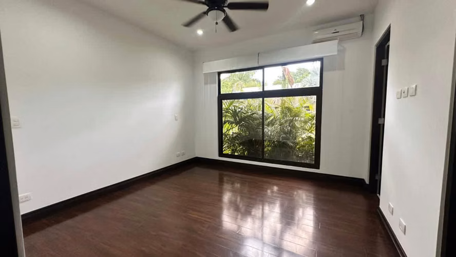 ALQUILER DE CASA EN CONDOMINIO LA HACIENDA* - Imagen 11