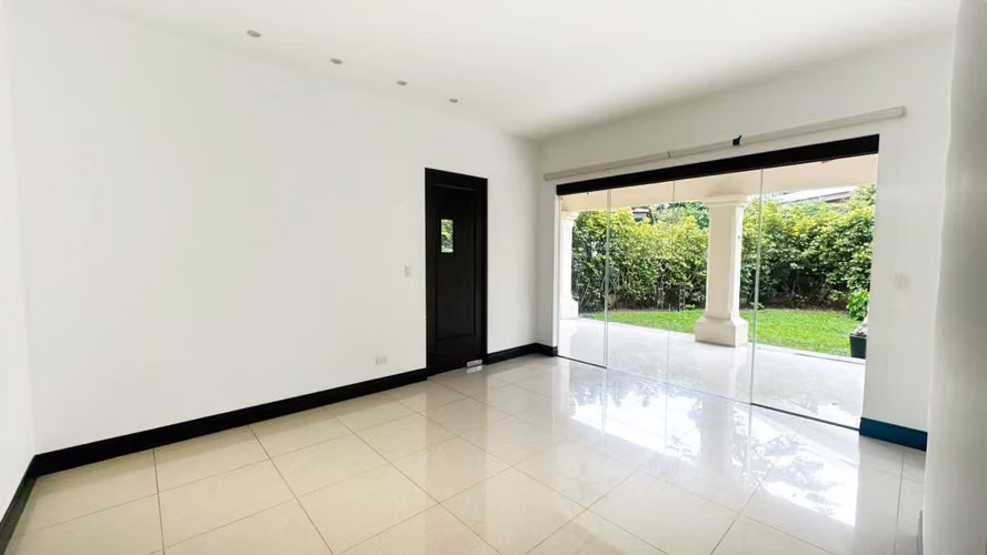 ALQUILER DE CASA EN CONDOMINIO LA HACIENDA* - Imagen 6