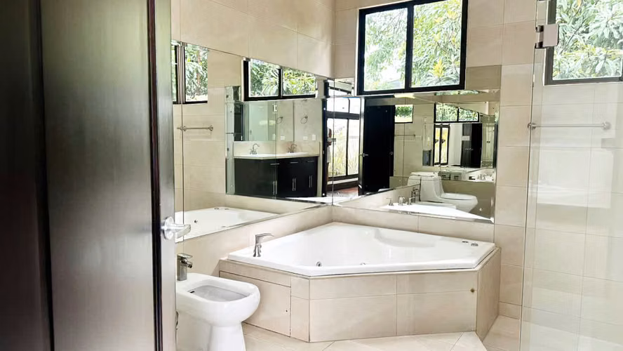 ALQUILER DE CASA EN CONDOMINIO LA HACIENDA* - Imagen 16
