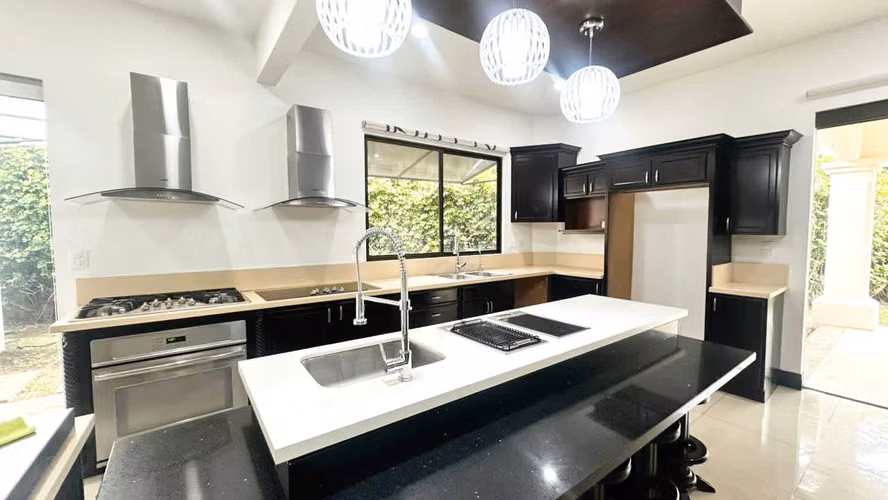 ALQUILER DE CASA EN CONDOMINIO LA HACIENDA* - Imagen 8