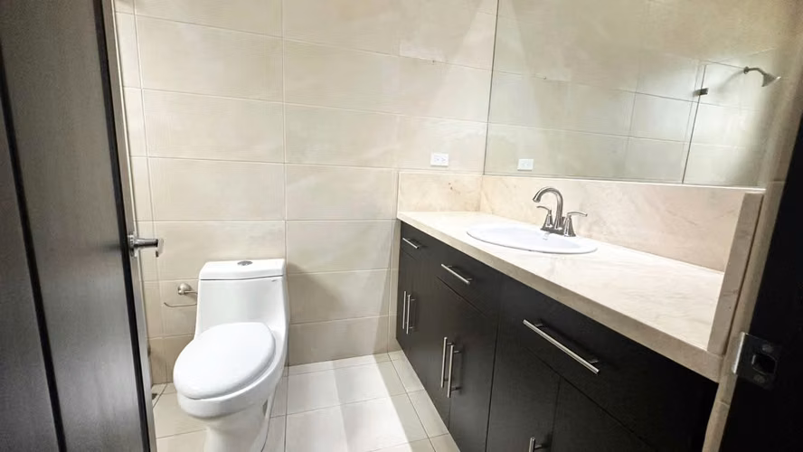 ALQUILER DE CASA EN CONDOMINIO LA HACIENDA* - Imagen 9