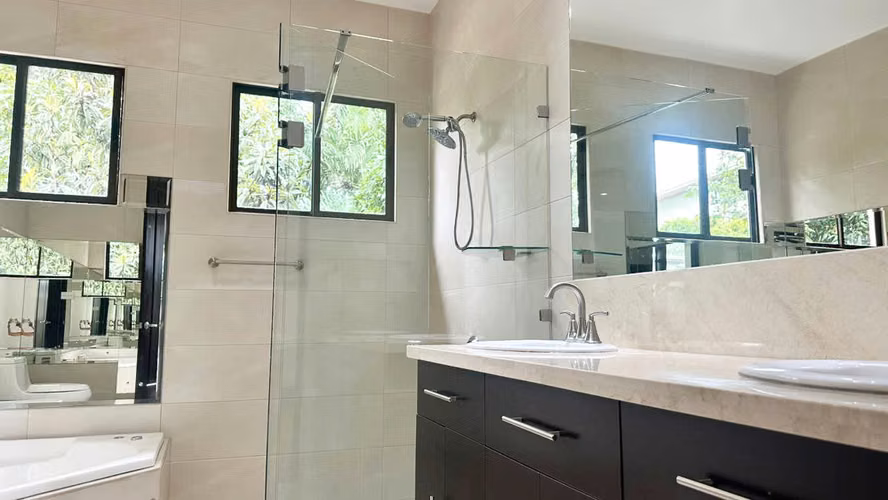 ALQUILER DE CASA EN CONDOMINIO LA HACIENDA* - Imagen 5