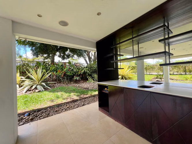 ALQUILER/VENTA DE CASA EN HACIENDA ESPINAL* - Imagen 3