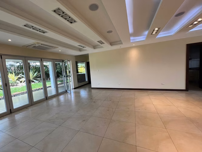 ALQUILER/VENTA DE CASA EN HACIENDA ESPINAL* - Imagen 8