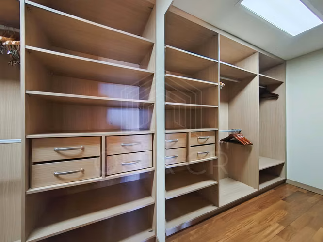 Venta Lujoso Apartamento 3 habitaciones en Cortijo Los Laureles Escazú