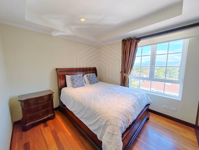 Venta Lujoso Apartamento 3 habitaciones en Cortijo Los Laureles Escazú