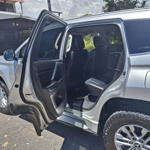 MITSUBISHI MONTERO SPORT 2024 4X4 7 PASAJEROS - Imagen 11
