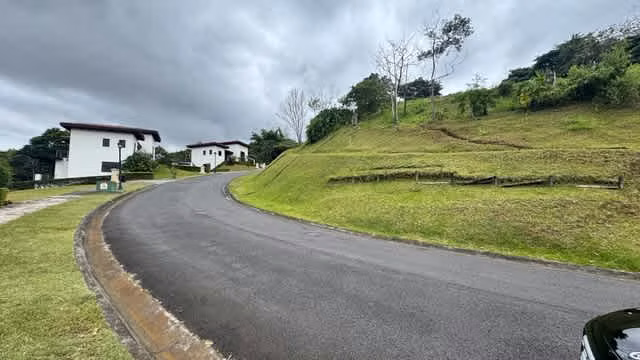 Se vende terreno de lujo en Hacienda Gregal, Curridabat (AD) - Imagen 9