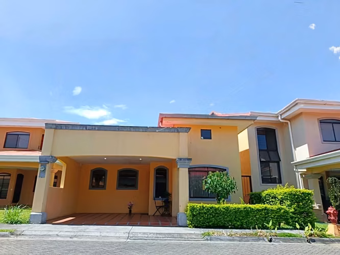 Se Vende Casa amueblada, El Coco de Alajuela