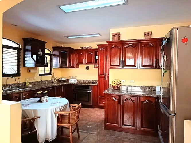 Se Vende Casa amueblada, El Coco de Alajuela - Imagen 7