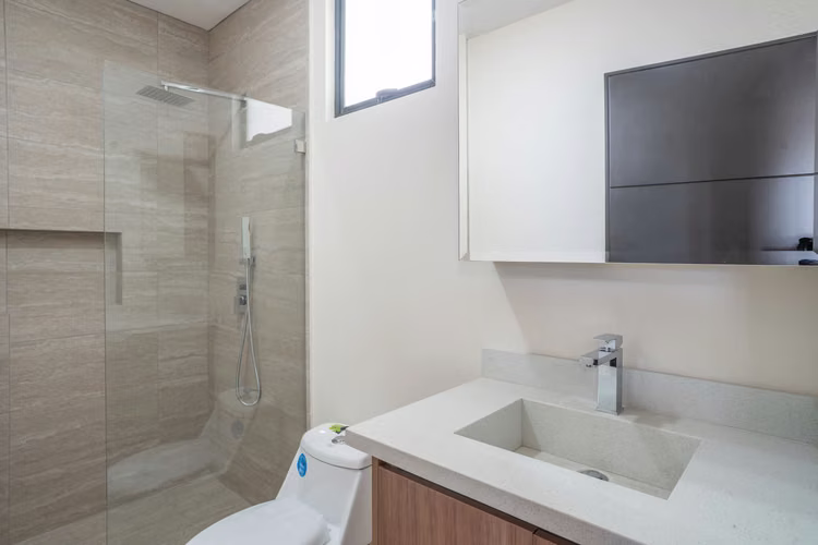Venta de espectacular casa a estrenar en condominio en Tres Ríos