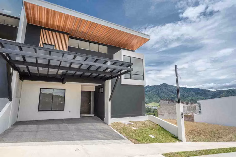 Venta de espectacular casa a estrenar en condominio en Tres Ríos