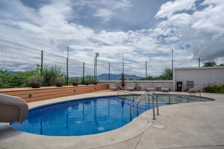 Venta de espectacular casa a estrenar en condominio en Tres Ríos
