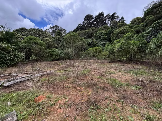 SE VENDE HERMOSA FINCA CON ESPECTACULAR VISTA