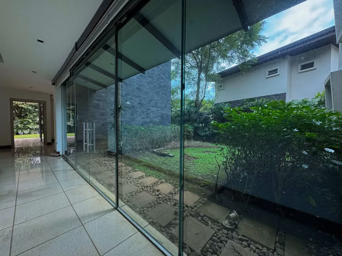 ALQUILER DE CASA EN VALLE DEL SOL - Imagen 3