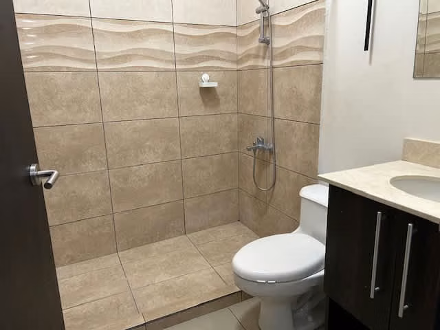 SE VENDE CASA – Condominio Vistas de las Flores, Heredia | CO-585 - Imagen 10