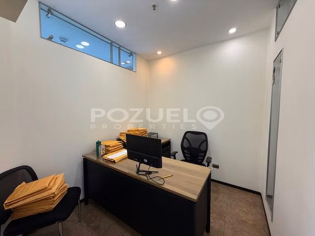Se vende oficina en Torres Paseo Colon