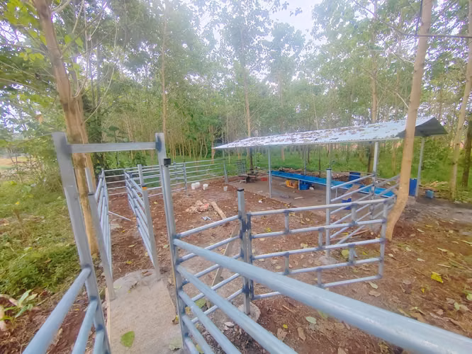 Se vende terreno en Guacimo