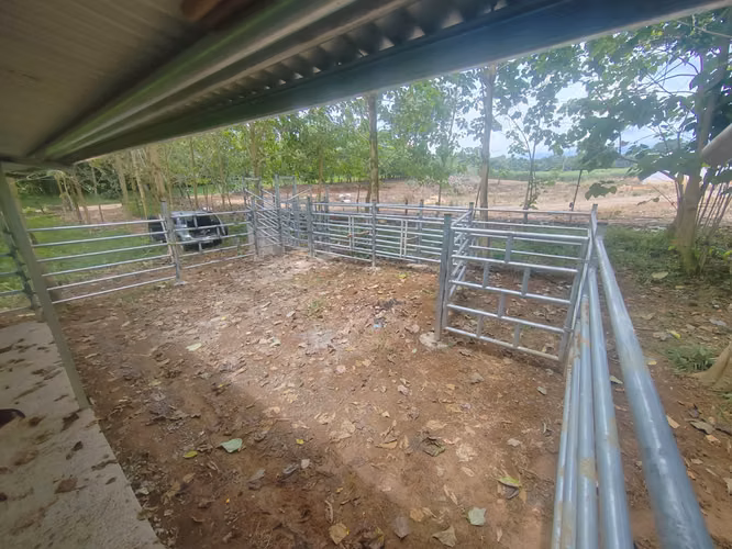 Se vende terreno en Guacimo