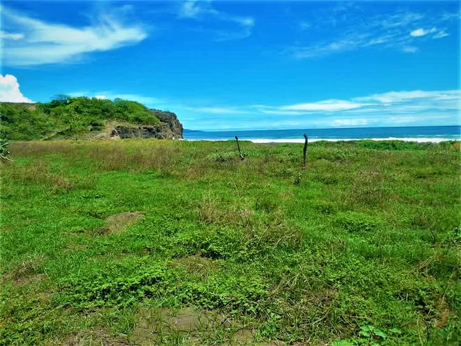 Exclusiva Propiedad Frente al Mar en Playa Bajamar - Imagen 9