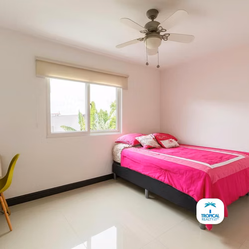 Townhouse Contemporáneo en Venta en Guachipelín, Escazú - Imagen 9
