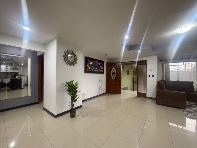Venta de Casa en Coronado de una planta con 3 apartamentos