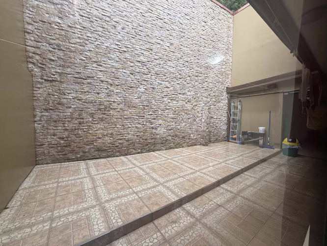 Venta de Casa en Coronado de una planta con 3 apartamentos