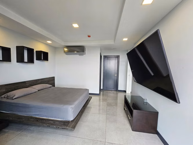 Venta de Penthouse de Lujo. Condominio Golfside.