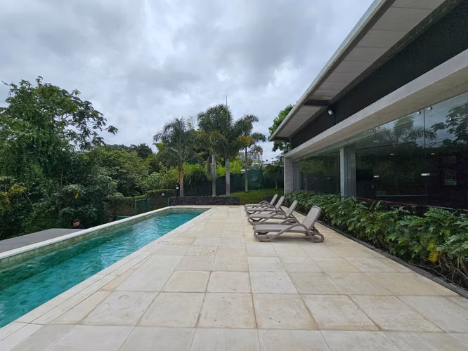 Venta de Penthouse de Lujo. Condominio Golfside.