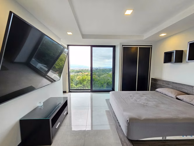 Venta de Penthouse de Lujo. Condominio Golfside.
