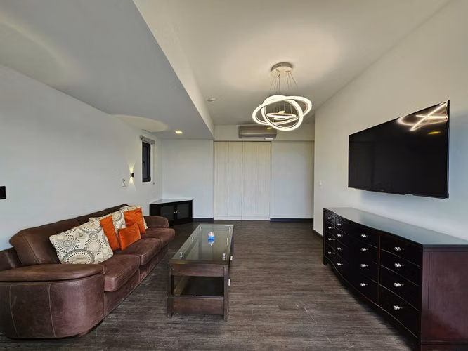 Venta de Penthouse de Lujo. Condominio Golfside.
