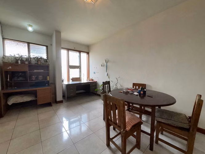 VENTA DE LOTE EN LOS LAURELES CON DOS CASAS - ESCAZU - Imagen 5