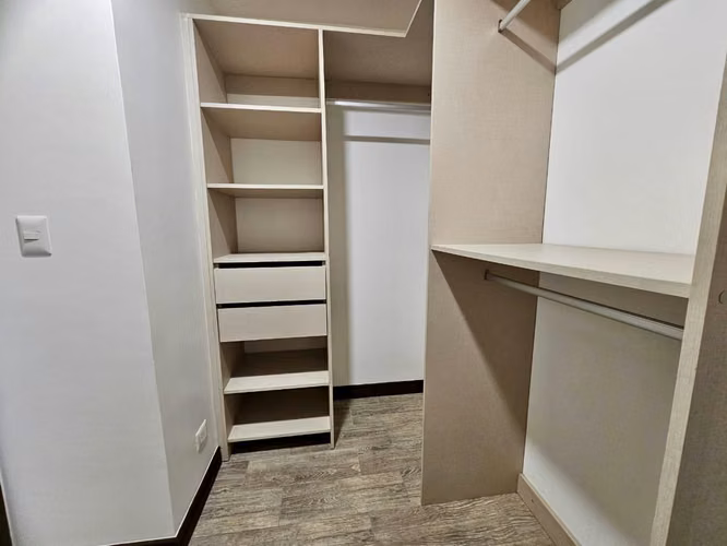 Se vende Casa en Condominio en Guayabos de Curridabat