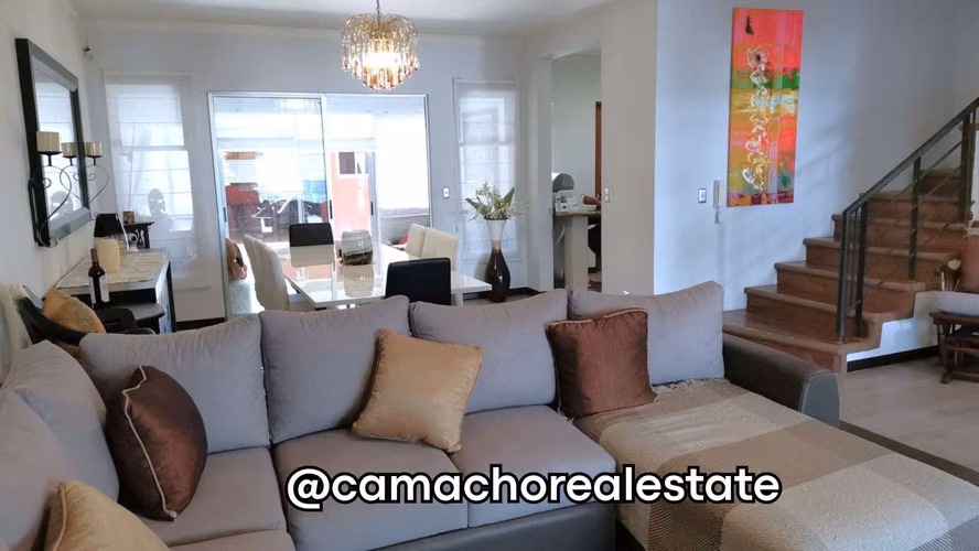 Casa en Venta en Heredia .Moderna en condominiocéntrico cerca de Paseo de las Flores