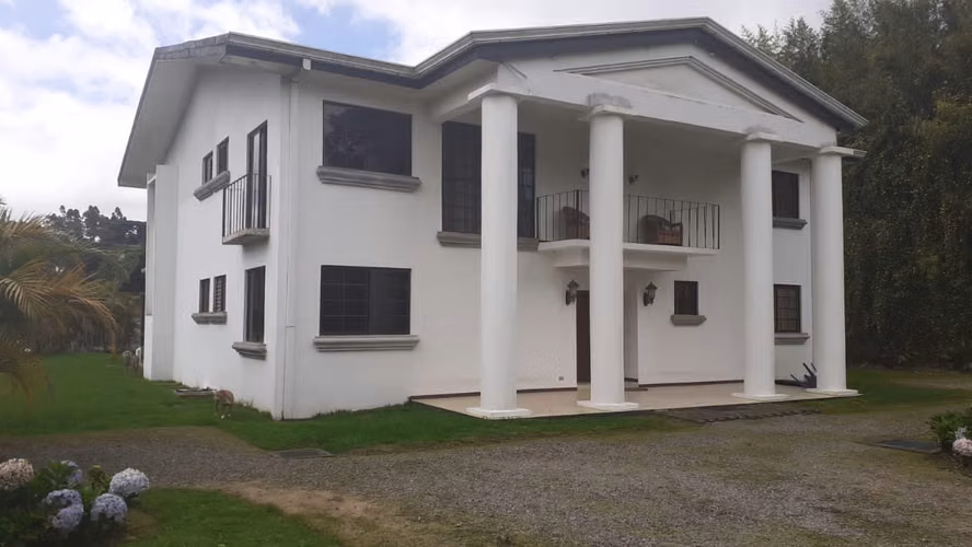 CA-696 | SE VENDE CASA – San Ramón de Tres Ríos NEGOCIABLE!!! - Imagen 4