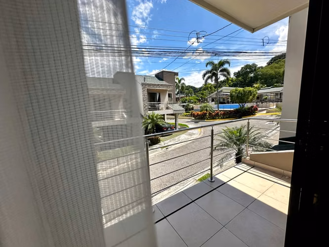 VENTA DE CASA EN CONDOMINIO, BRASIL DE MORA