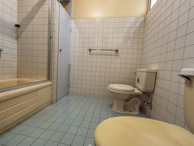 VENTA DE CASA ESQUINERA – USO DE SUELO MIXTO