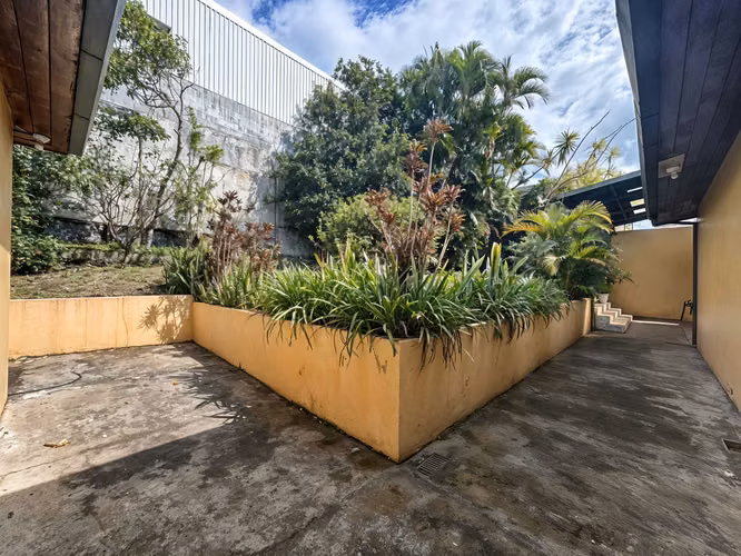 VENTA DE CASA ESQUINERA – USO DE SUELO MIXTO