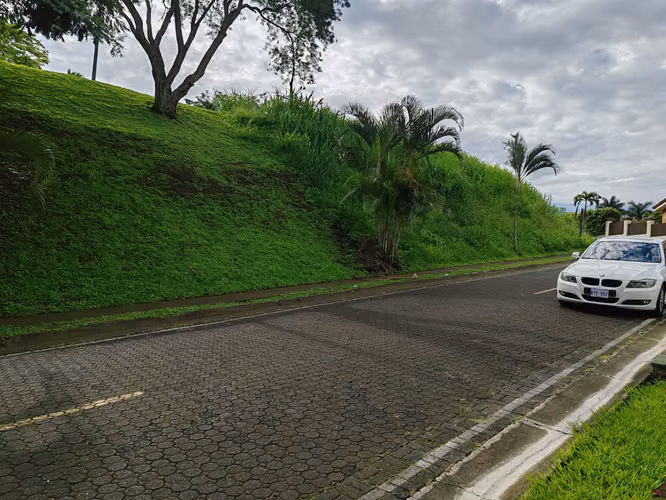 HEREDIA SE VENDE LOTE BUEN PRECIO EN RESIDENCIAL PRIVADO - Imagen 6