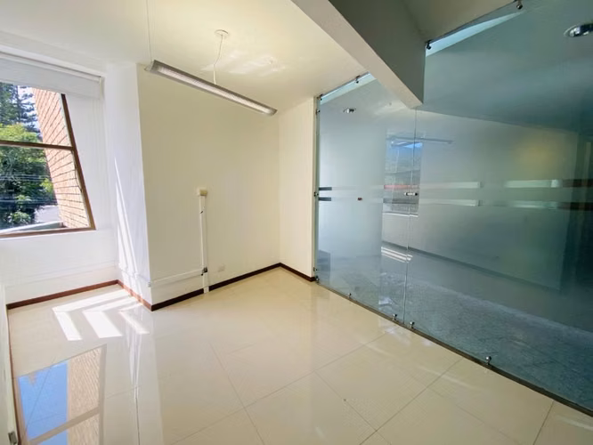 Alquiler de Oficinas En Escazú - Imagen 4